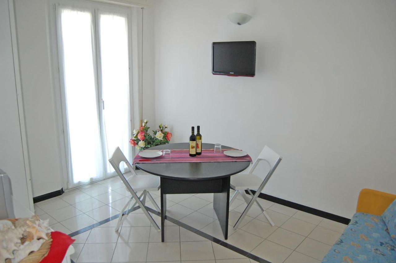 Residence Sangiorgi Cattolica Exterior foto